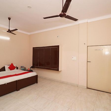 Hotel OYO Flagship 15177 Citi Residenci Varanasi Exterior foto