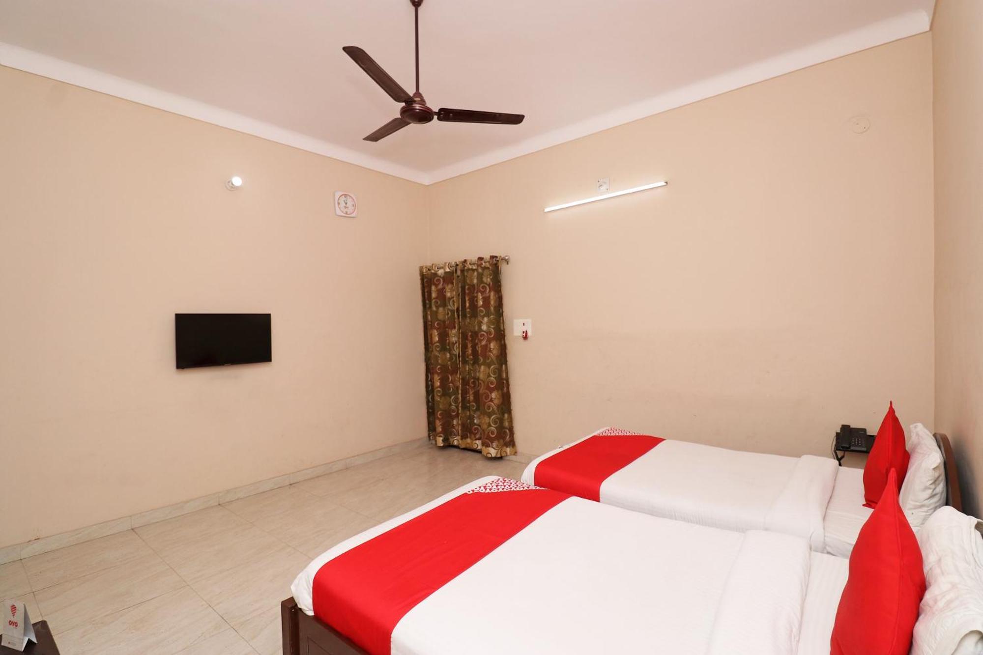 Hotel OYO Flagship 15177 Citi Residenci Varanasi Exterior foto